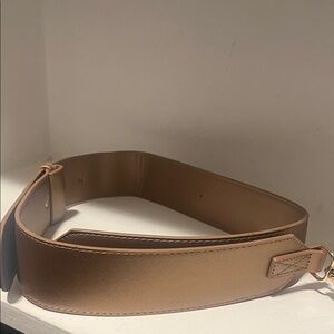 NWOT Hollis brand rose gold purse strap